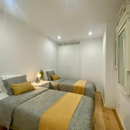 Farmacia Lobos Apartment *