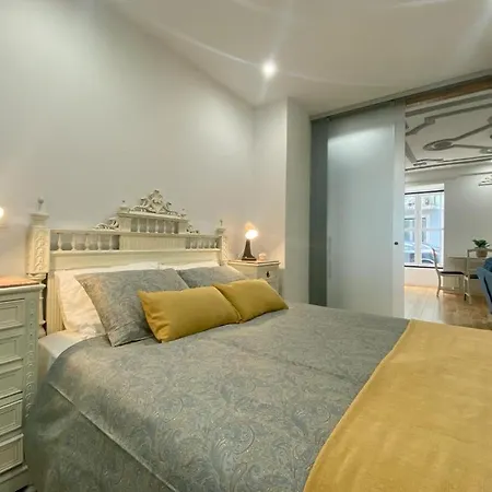 Farmacia Lobos Apartment Lisbon