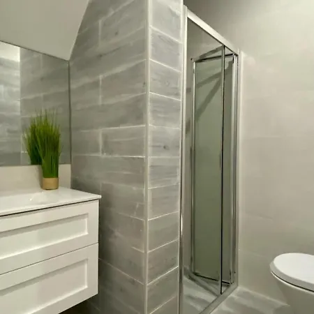Farmacia Lobos Apartment *